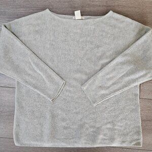 H&M Women's 3/4 sleeve light gray boat neck sweater size small